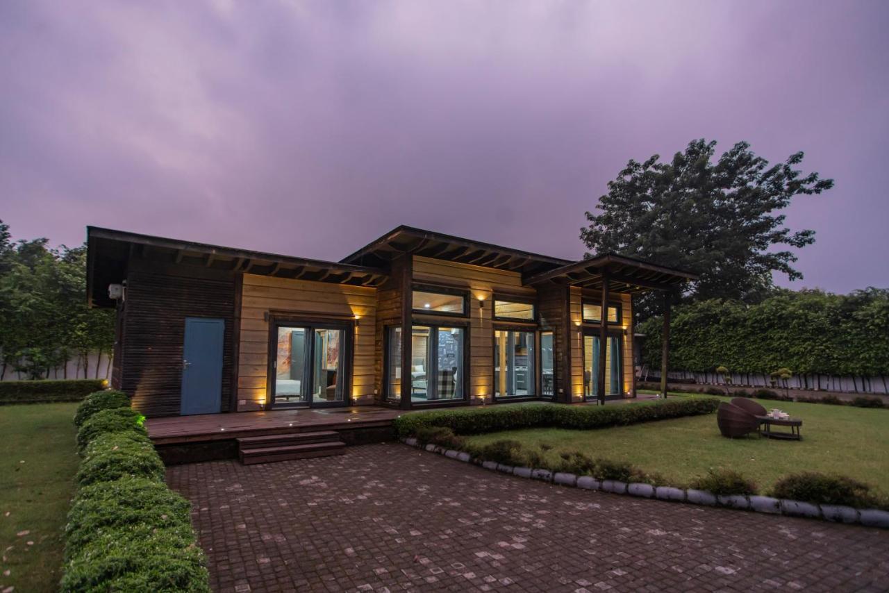 Saffronstays Paradise Pines, Dehradun - Cliff Villa With Valley & Forest Views Екстер'єр фото